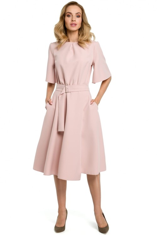 Elegancka Różowa sukienka w stylu lat 50