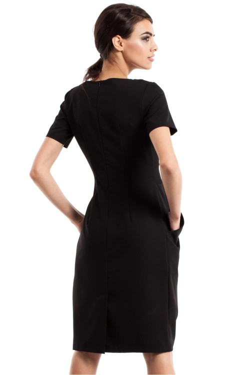 Elegancka Czarna Sukienka w stylu lat 60